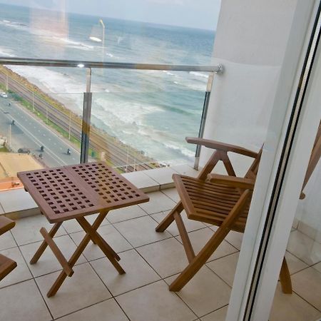 Ocean Edge Suites & Hotel Colombo Exterior photo