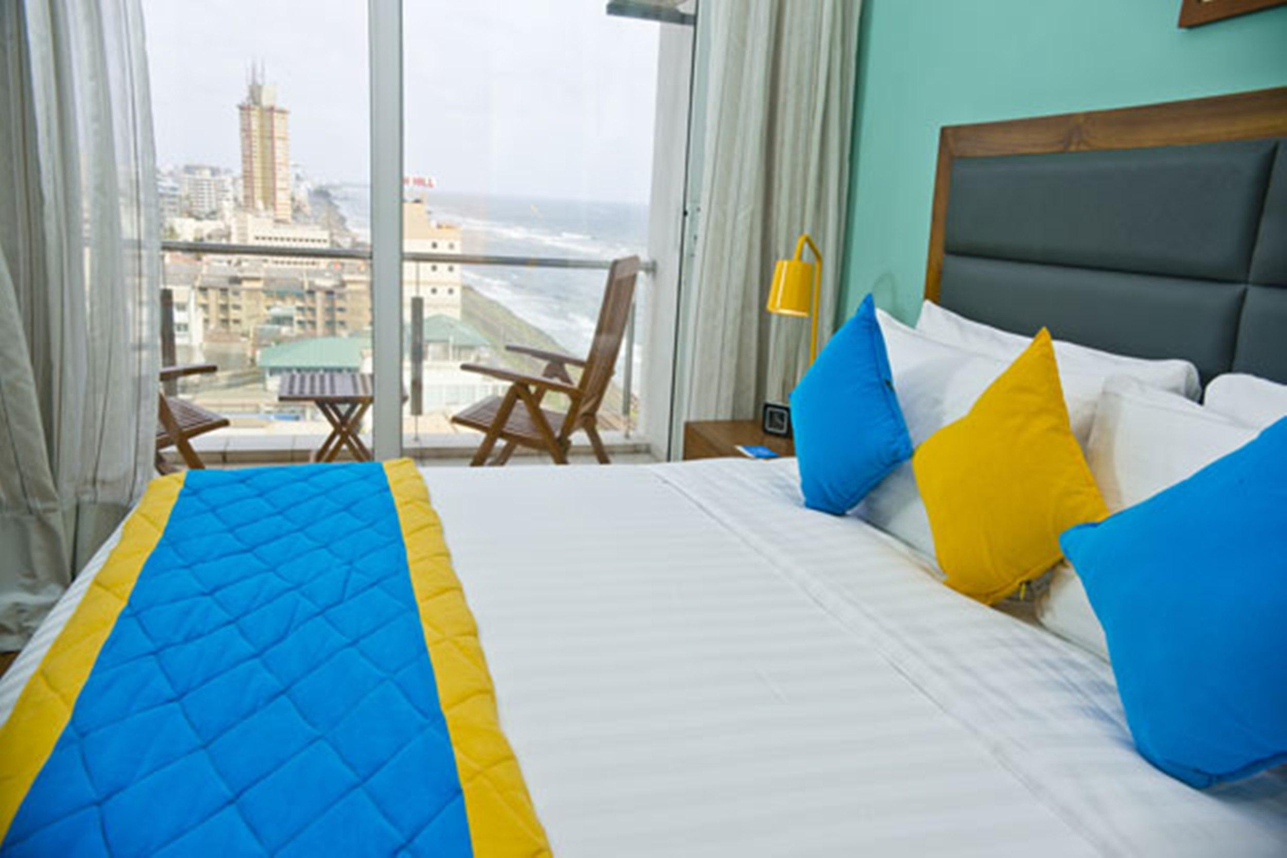 Ocean Edge Suites & Hotel Colombo Exterior photo