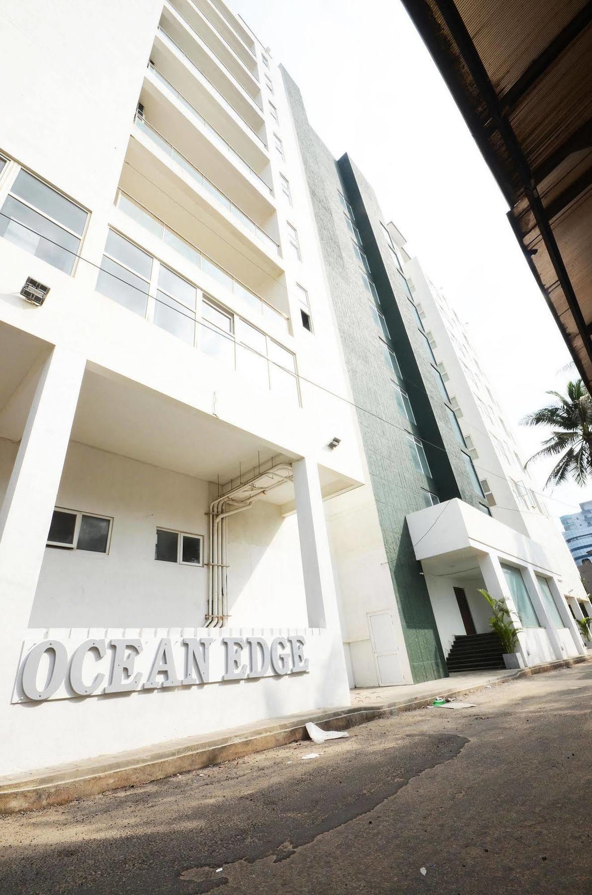 Ocean Edge Suites & Hotel Colombo Exterior photo